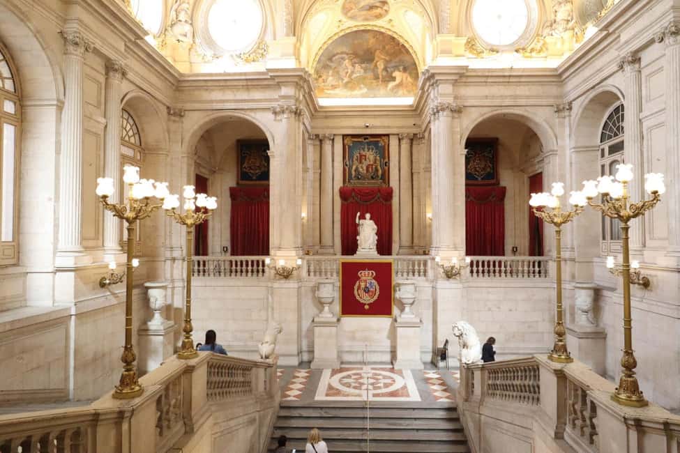 Private Visit to the Royal Palace and Walking Tour of Madrid - FAQ