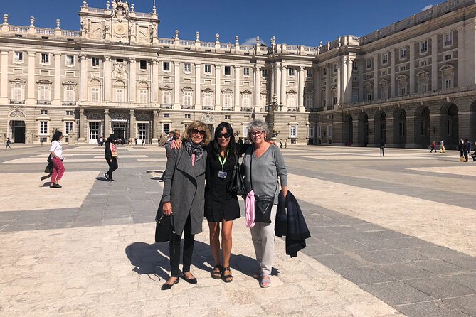 Private Walking Tour to Royal Palace and Old Town of Madrid - Mercado San Miguel: a short food-culture visit you can use