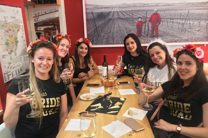 Private Wine & Gourmet Tapas Tour in Madrid with Sommelier - Tavern Stop 1: Vermouth on Tap and Madrid’s Tradition