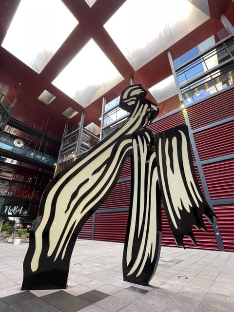 Reina Sofía Museum guided tour with ticket and skip the line - What to Bring (and what not to plan on)