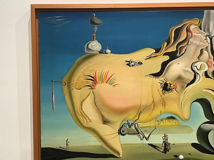 Reina Sofía Museum guided tour with ticket and skip the line - The 2-Hour Guided Circuit: Chronology, overlaps, and the big movements