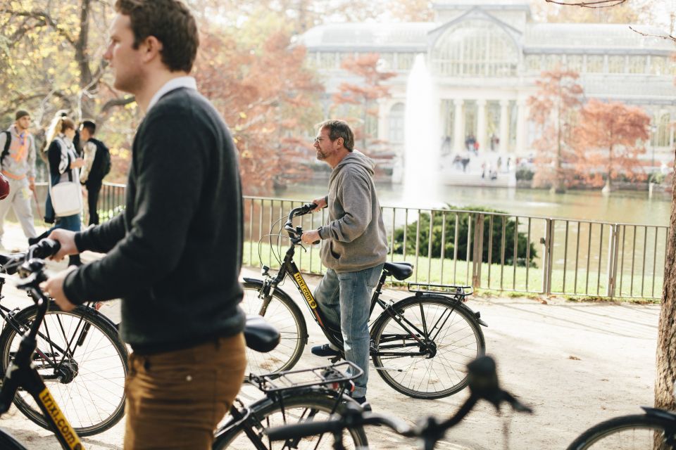 Rent a Bike in Madrid -Free phone holder and selfguided tour - Key points to know before you cycle Madrid