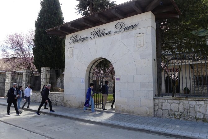 Ribera del Duero & Rueda Wine Tour with Tasting from Madrid - FAQ