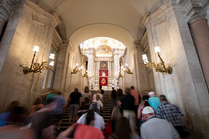 Royal Palace of Madrid Guided Tour and Flamenco Show with Tapas - Torres Bermejas flamenco: live performance with tapas and a drink