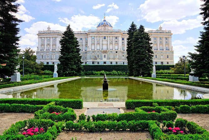 Royal Palace of Madrid Private Tour with Tickets - The Walk to the Palace: Short, Useful, and Not Stressful