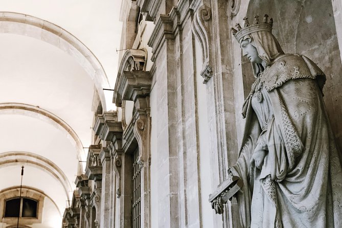 Royal Palace & Old City Madrid Guided Tour Semi-Private 8ppl Max - Plaza de la Villa and Calle Mayor: medieval Madrid, in walking distance