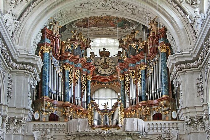 Royal Palace & Old City Madrid Guided Tour Semi-Private 8ppl Max - Almudena Cathedral and its museum: a quieter first chapter