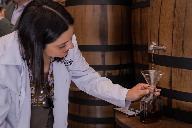 Rum Tasting: Experience of the 5 senses in Madrid - Three hands-on experiences: barrel pour, Shake & Sip, and your bottle