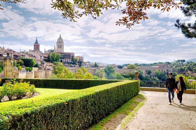 Segovia and Avila Guided Day Trip from Madrid - Audio headsets, guide style, and why your day may vary