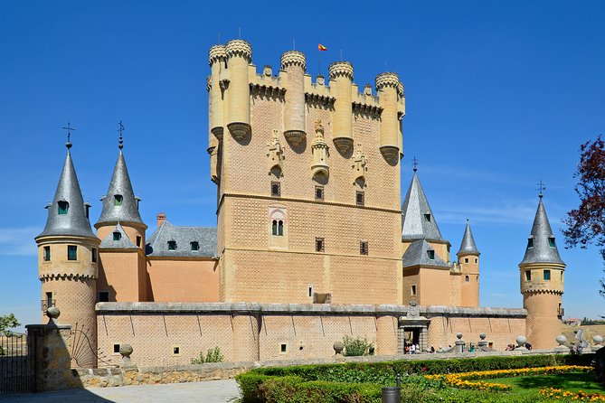 Segovia Private 5 hours Tour from Madrid with Hotel Pick up - Alcázar of Segovia: Ticket-Included Fortress Time