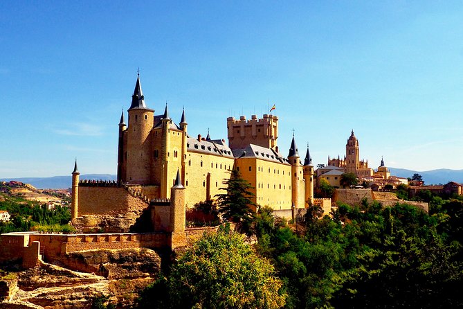 Segovia with Winery & Tasting Small Group Tour from Madrid - The full-day rhythm: getting from Madrid to Segovia and back