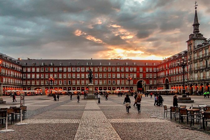 Self-Guided Audio Tour - Ghosts of Madrid: History and terror - Practical Tips so Your App Walk Feels Smooth (Not Frustrating)