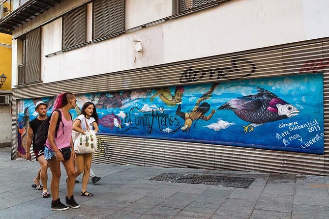 Street Art Guided Tour in Madrid - Esta es Una Plaza: A Beautiful Urban Garden, But Opening Hours Decide