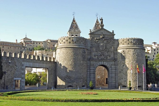 Toledo Day Trip from Madrid: Self-Guided Tour with 7 Monuments - Comfort checklist: what to pack for a day of walking and old stone