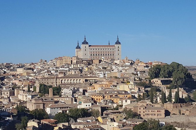 Toledo Highlights Tour for Explorers from Madrid - Casco Histórico Walking Tour: Gothic Stops, Synagogue Exterior, and Key Landmarks