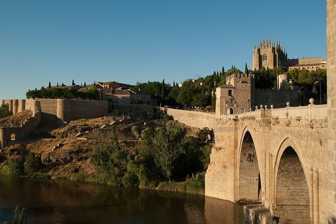 Toledo Panoramic! from Madrid with Transportation and Panoramic Tour - Bus ride comfort and group size: why it matters on day trips