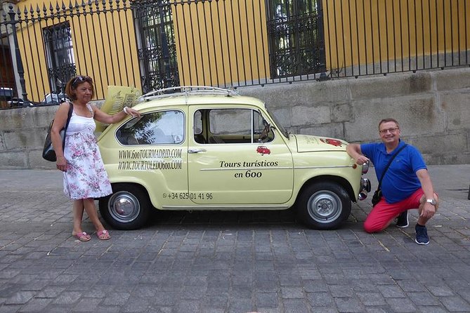Touristic tour by classic car around Madrid - Inside the vintage Spanish classic car experience