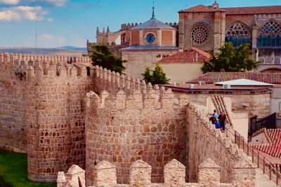 Travel through Segovia and Avila in a Small Group from Madrid - Starting Point in Madrid: Puerta de O’Donnell, Then Off