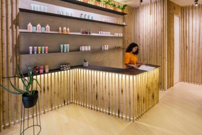Treat you like Queens and Kings with Hammam Royale - Entering the hammam: eucalyptus vs lavender