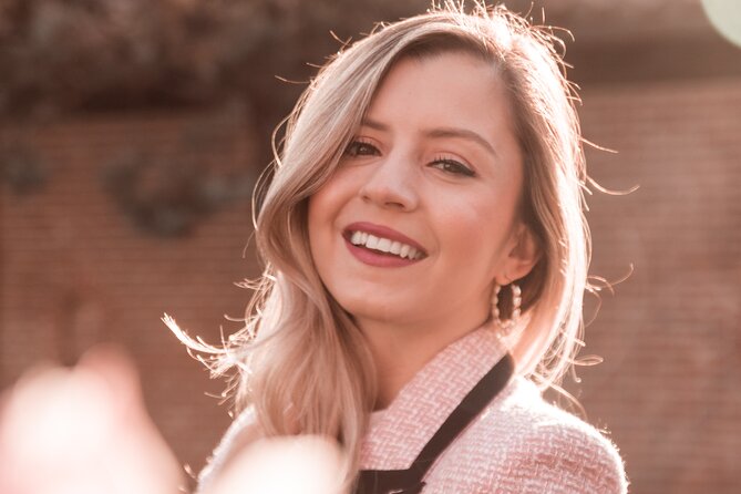 Vacation photographer. Madrid Photo Shoot. Take home more than just a selfie! - Value for Money: What $167.76 Actually Buys You