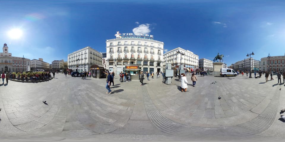 Virtual Reality Experience Fun And Tickets & Imageen - Plaza de la Villa and finishing at Plaza del Callao