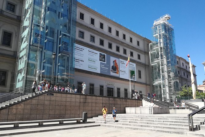 Visita privada en el Museo Reina Sofía con Entrada y Guía - How the 1.5-Hour Visit Typically Plays Out