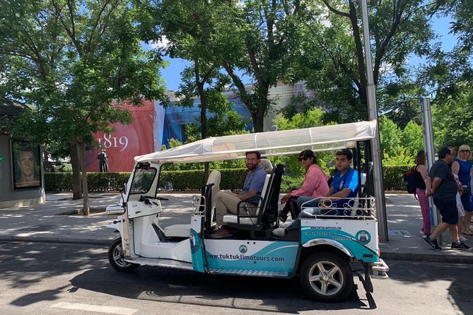 Welcoming tour Madrid - Price, Group Size, and When $179 Per Group Feels Fair